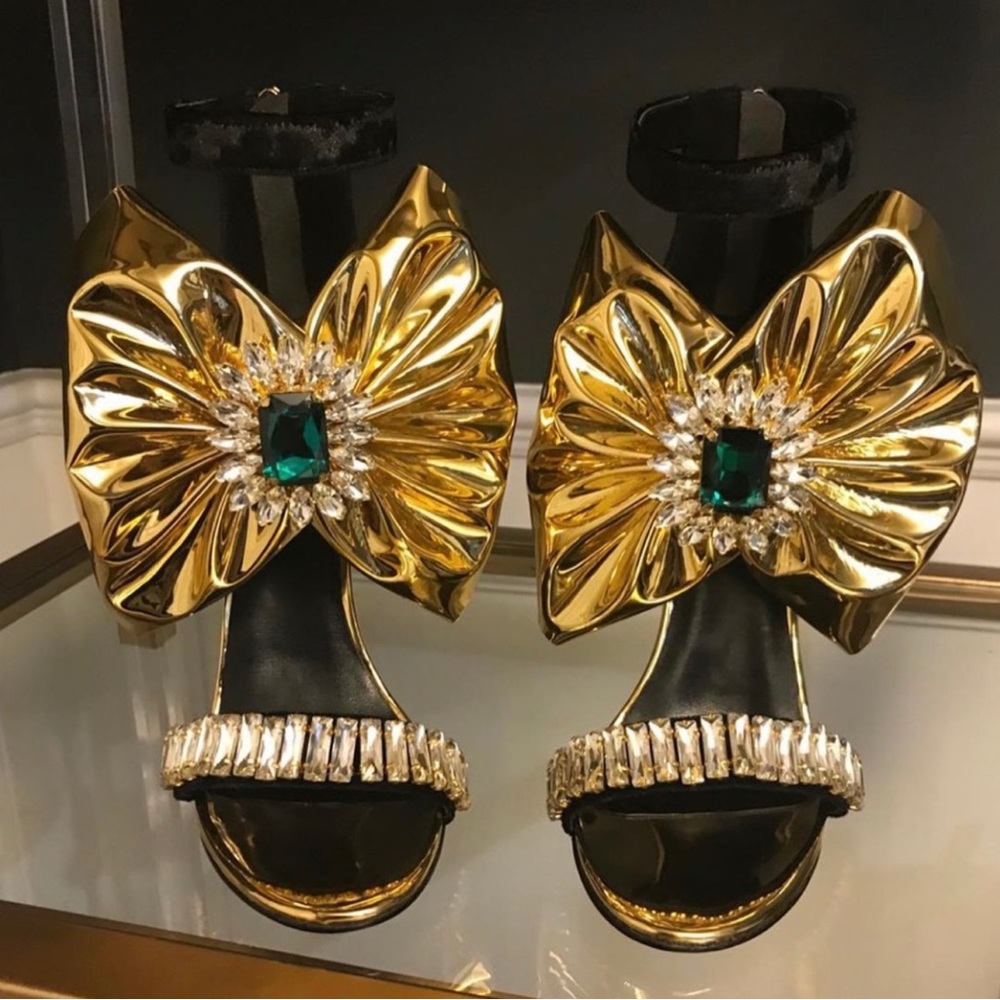 IAMJENNIFERLE Rare Tribute Heels 38 7